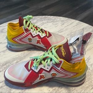 Nike LeBron 18 Low
Mimi Plange Higher Learning